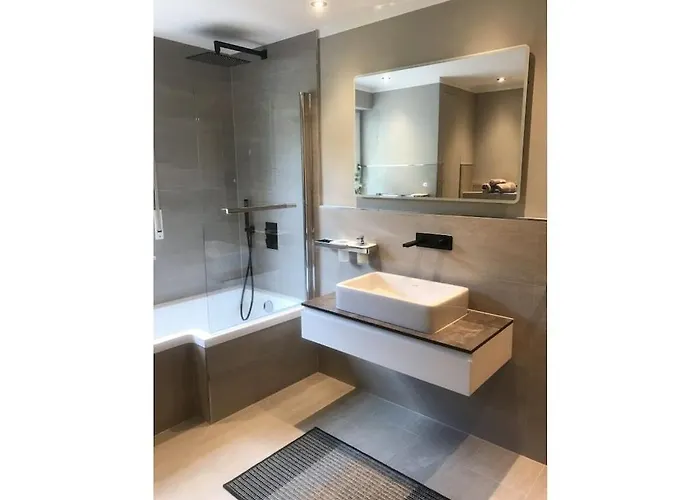 Casa de Férias Moselschoen 3 With Terrace And Garden Brodenbach